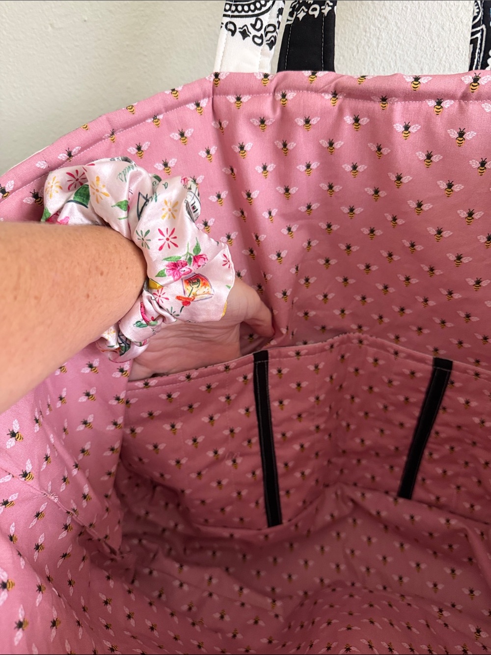 Black & White Quilted Bandana Tote with Pink Embroidery - Picture 4 of 8